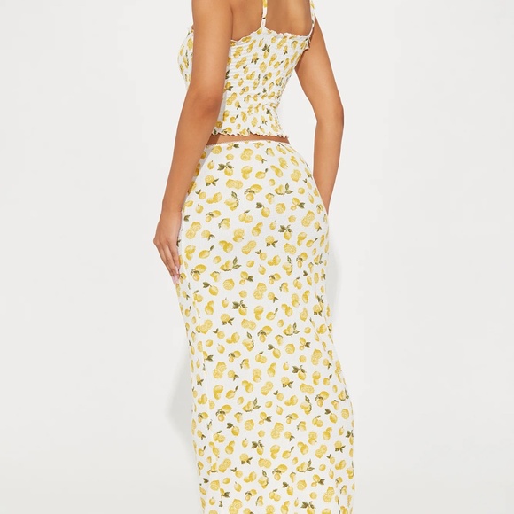 Fashion Nova 2-piece skirt set in Large - Picture 3 of 3